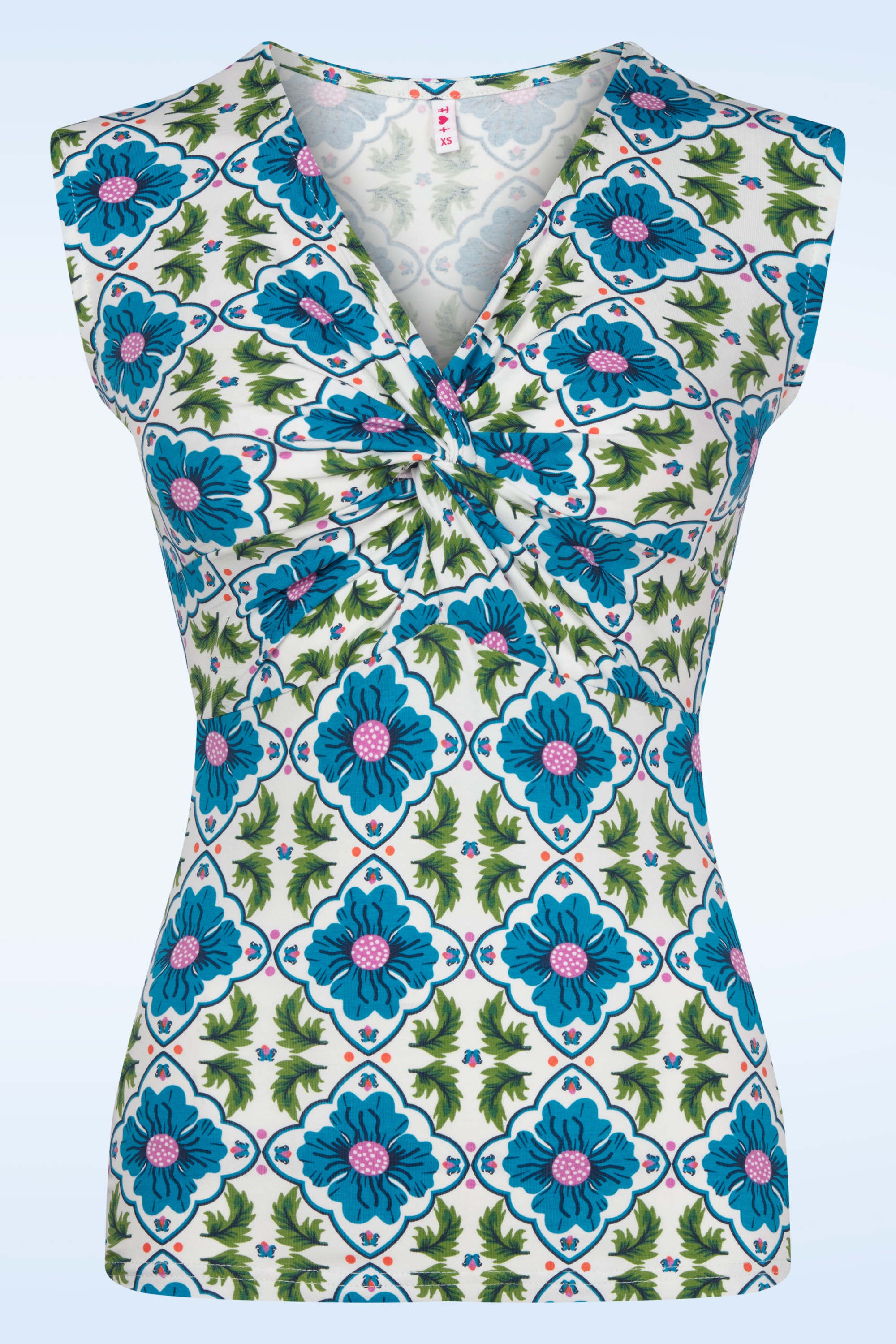 Blutsgeschwister - Savanna Knot top in my cute dream flower