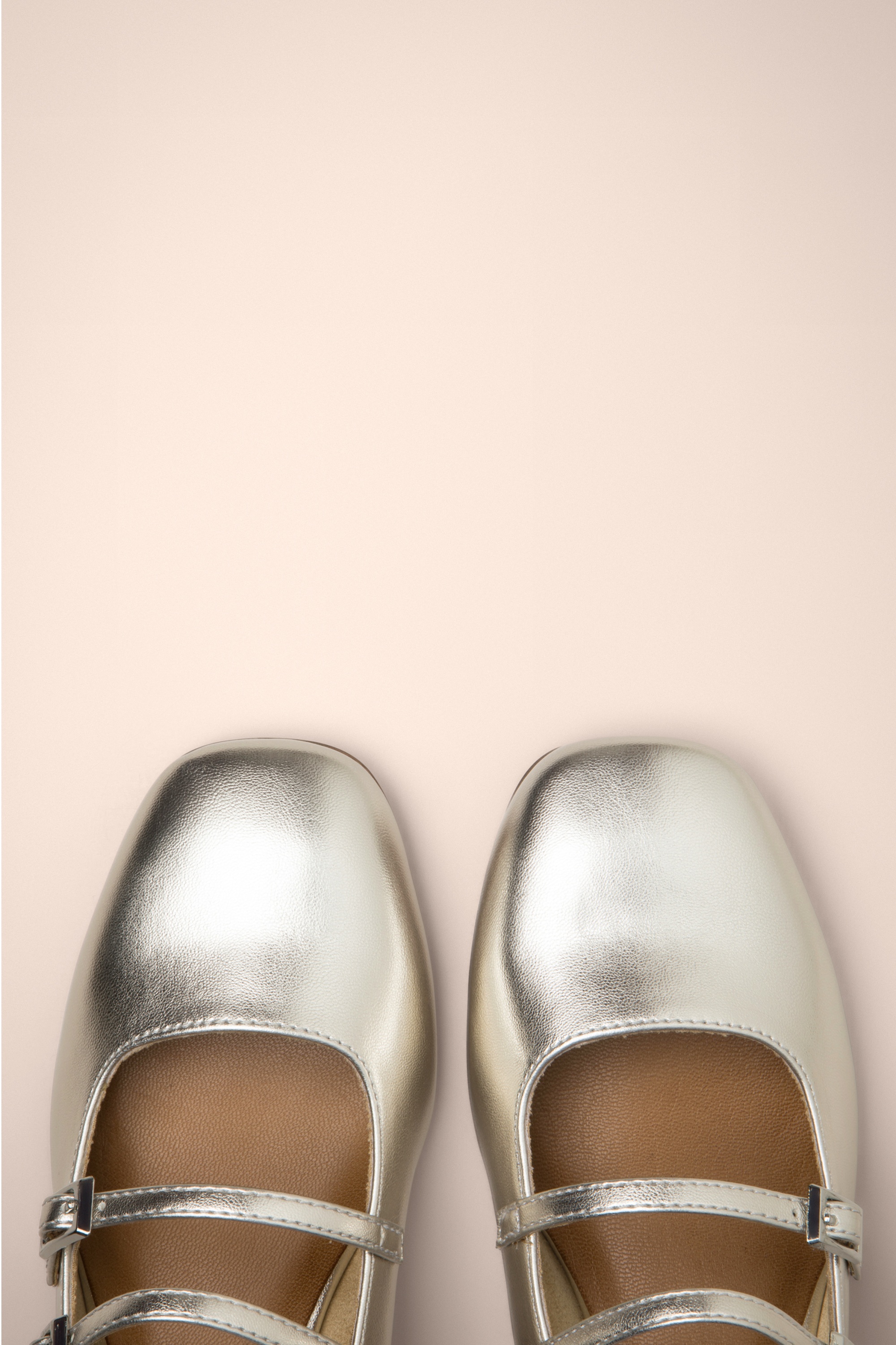 Tamaris - Viva pumps in platinum 3