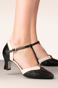 Charlie Stone - Luxe Parisienne T-Strap Pumps Années 50 en Noir et Crème 3