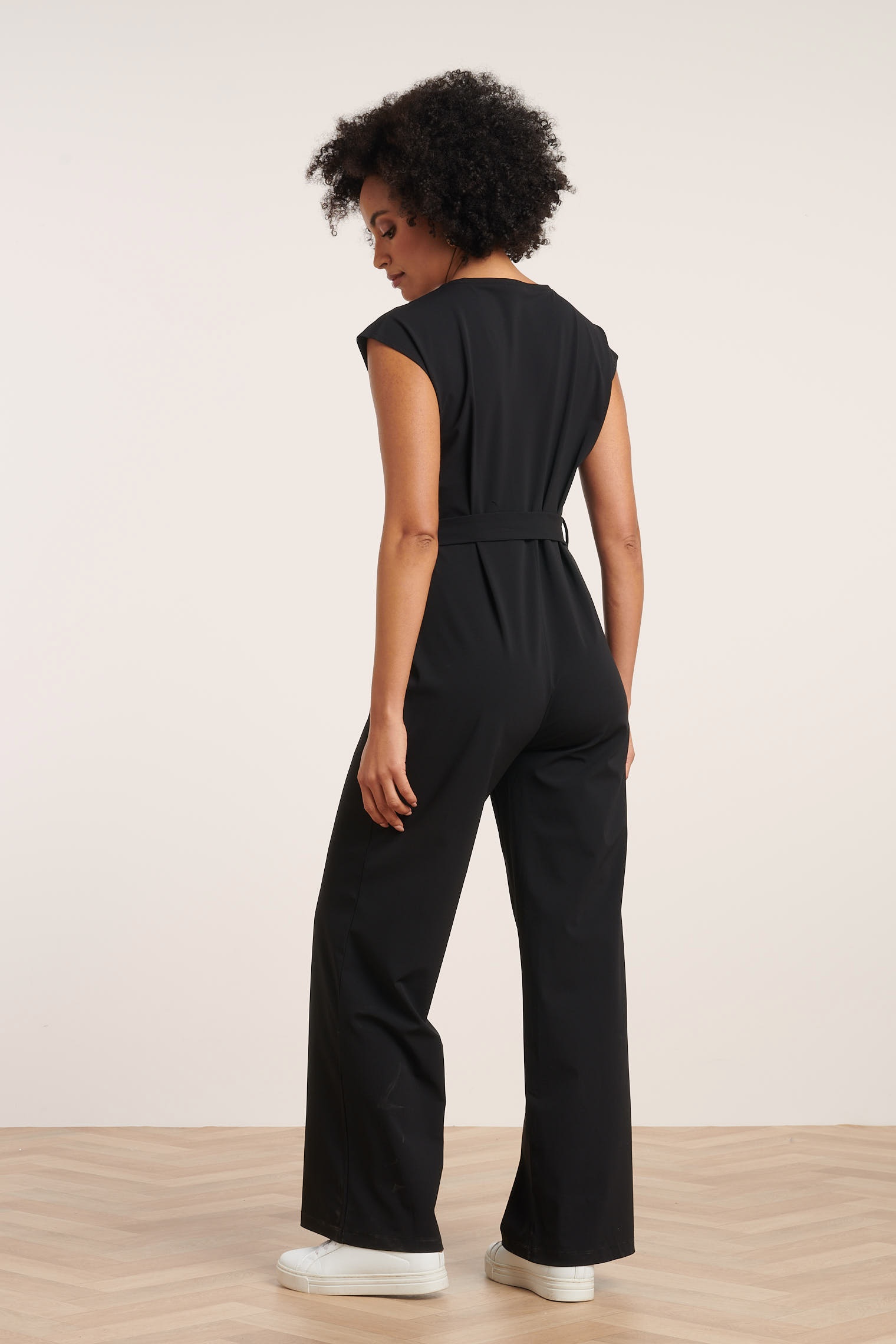Smashed Lemon - Bethany Jumpsuit in Schwarz. 3