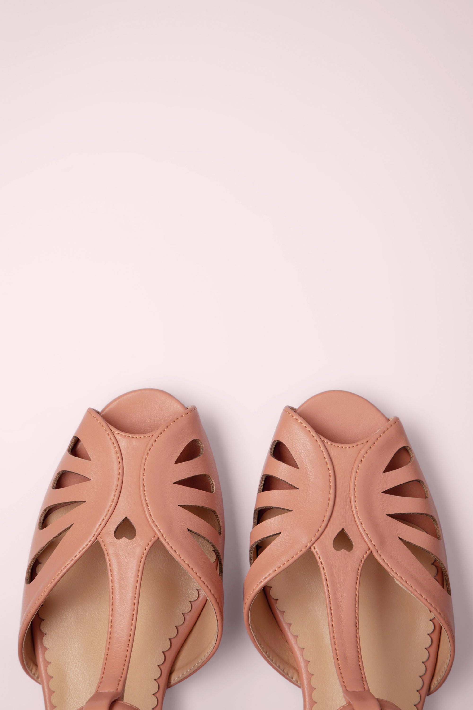 Banned Retro - Secret Love Flats in Powder Pink 2
