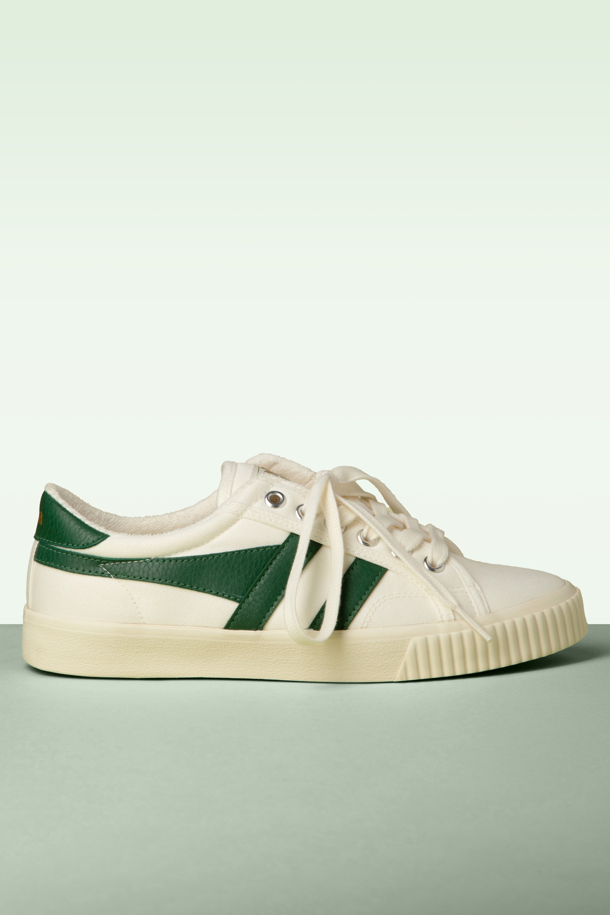Gola - Mark Cox Tennis Sneakers in Off White and Dark Green