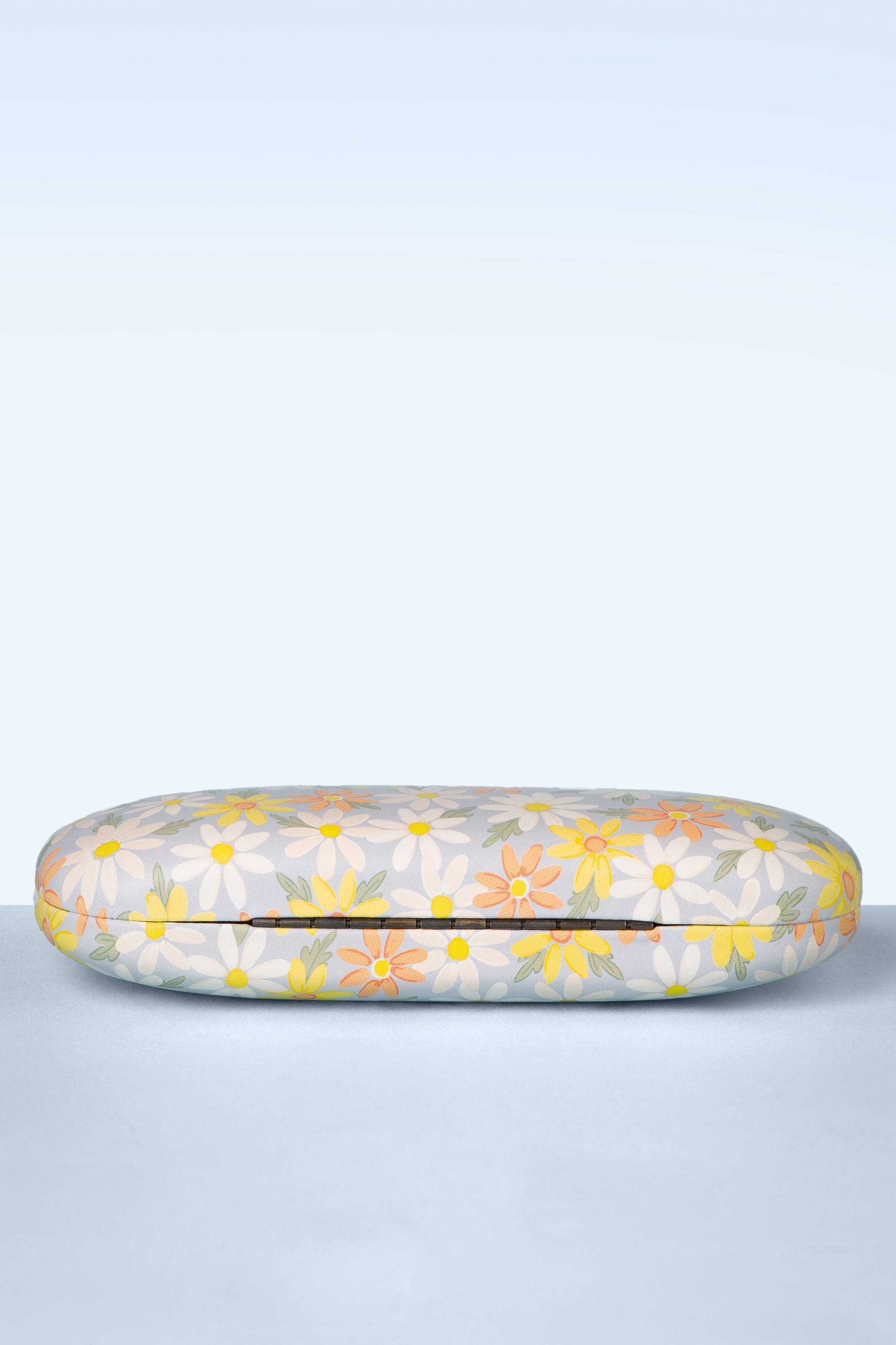 Sass & Belle - Blue Daisy Glasses Case 3