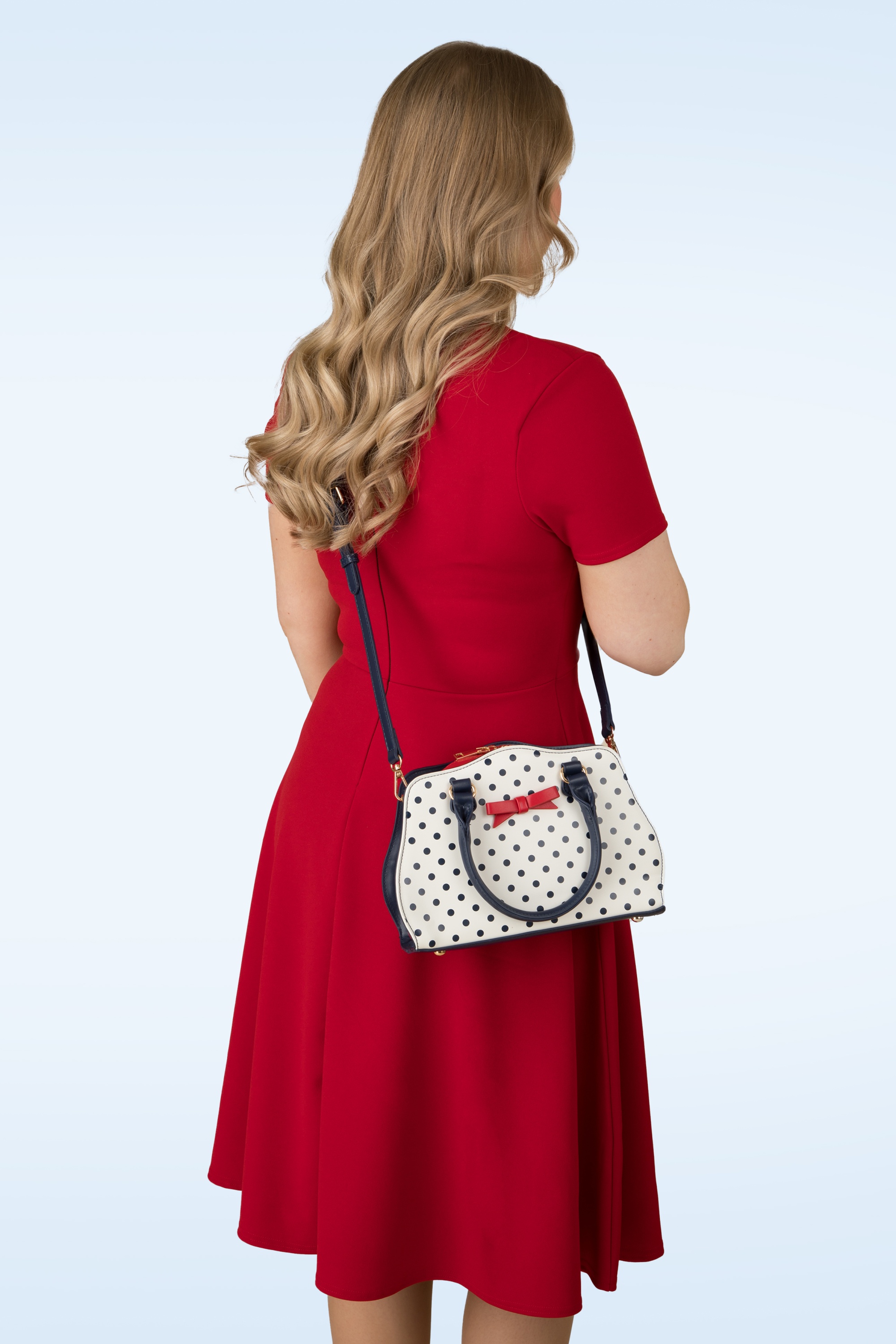Banned Retro - Mohn Polka Handtasche in Weiß 2