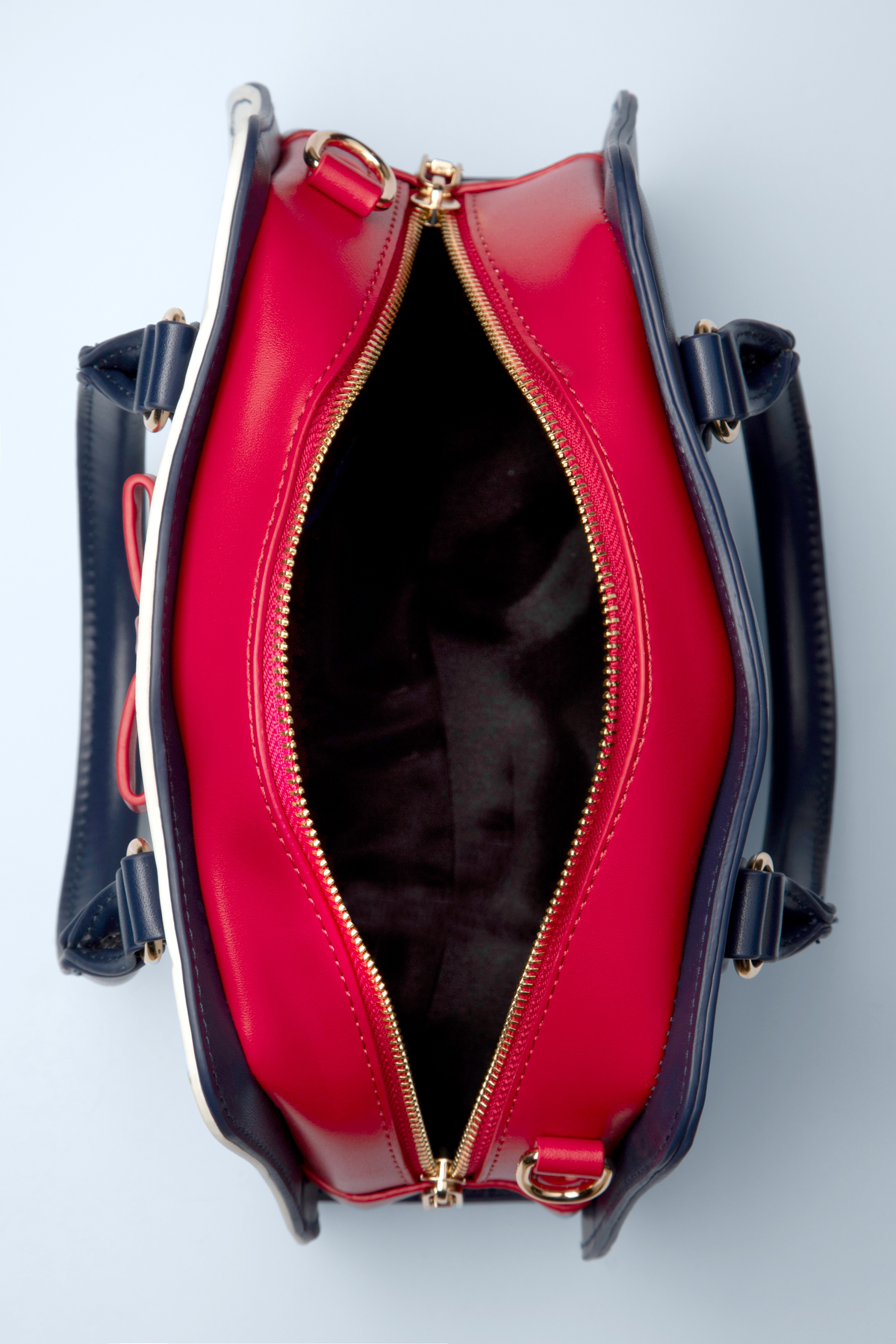 Banned Retro - Mohn Polka Handtasche in Weiß 4