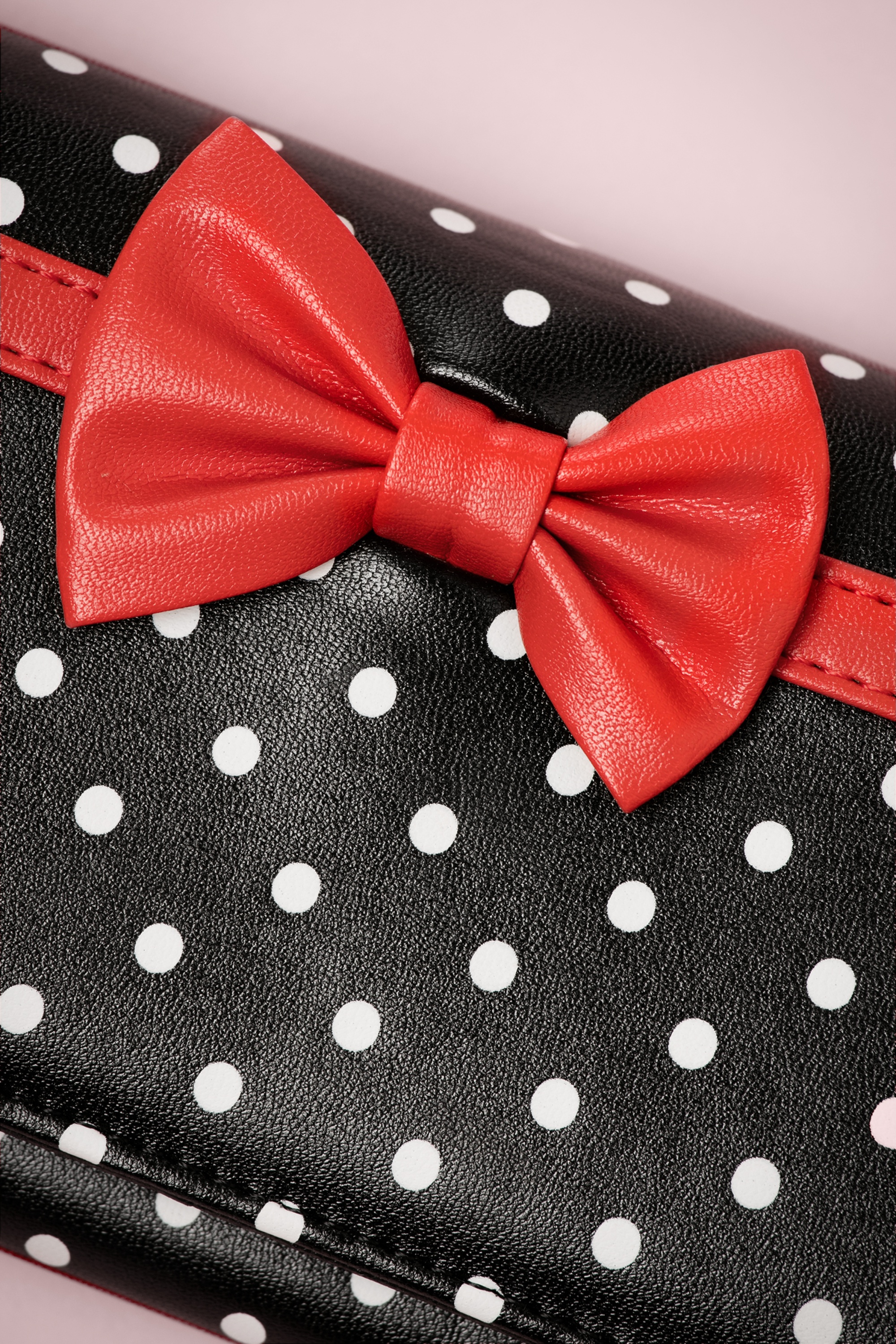 Banned Retro - Carla Bow Polka Purse en Noir et Rouge 2