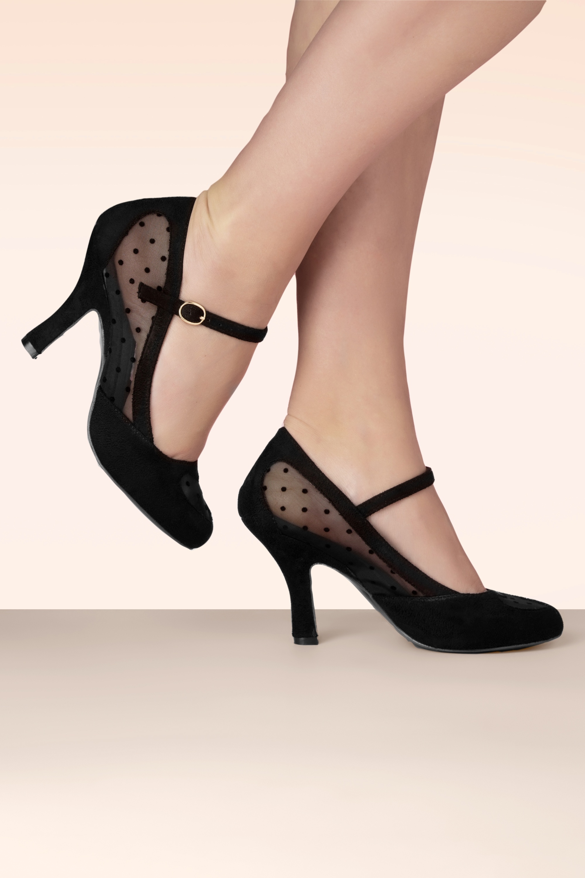 Banned Retro - 50s Elegant Spots Pumps in Black 3