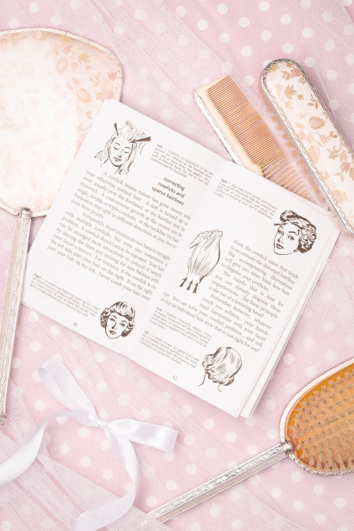 Lauren Rennells - Vintage Hairstyling: So tragen Sie Ihr Haar 4