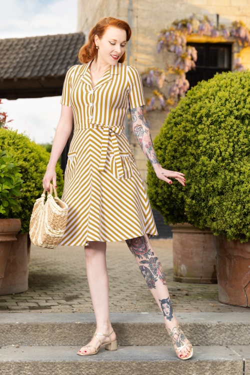 Very Cherry - Robe rayée Revers en tricot jaune miel