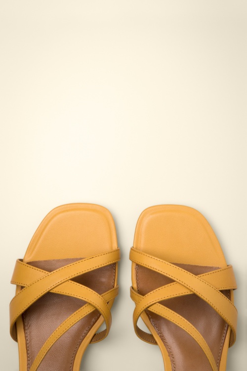 Tamaris - Yara Leather Sandals in Yellow 2