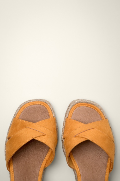 Tamaris -  Lissa Low Wedges in Orange 2