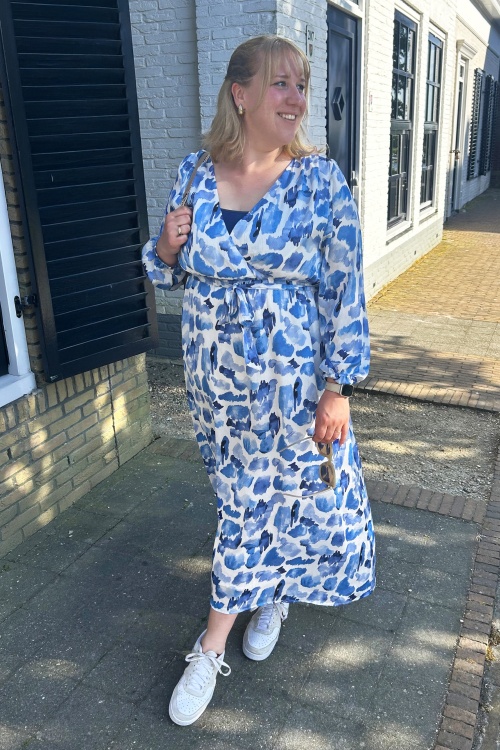 Smashed Lemon - Suzie maxi jurk in wit en blauw 2
