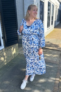Smashed Lemon - Robe longue Suzie en blanc et bleu