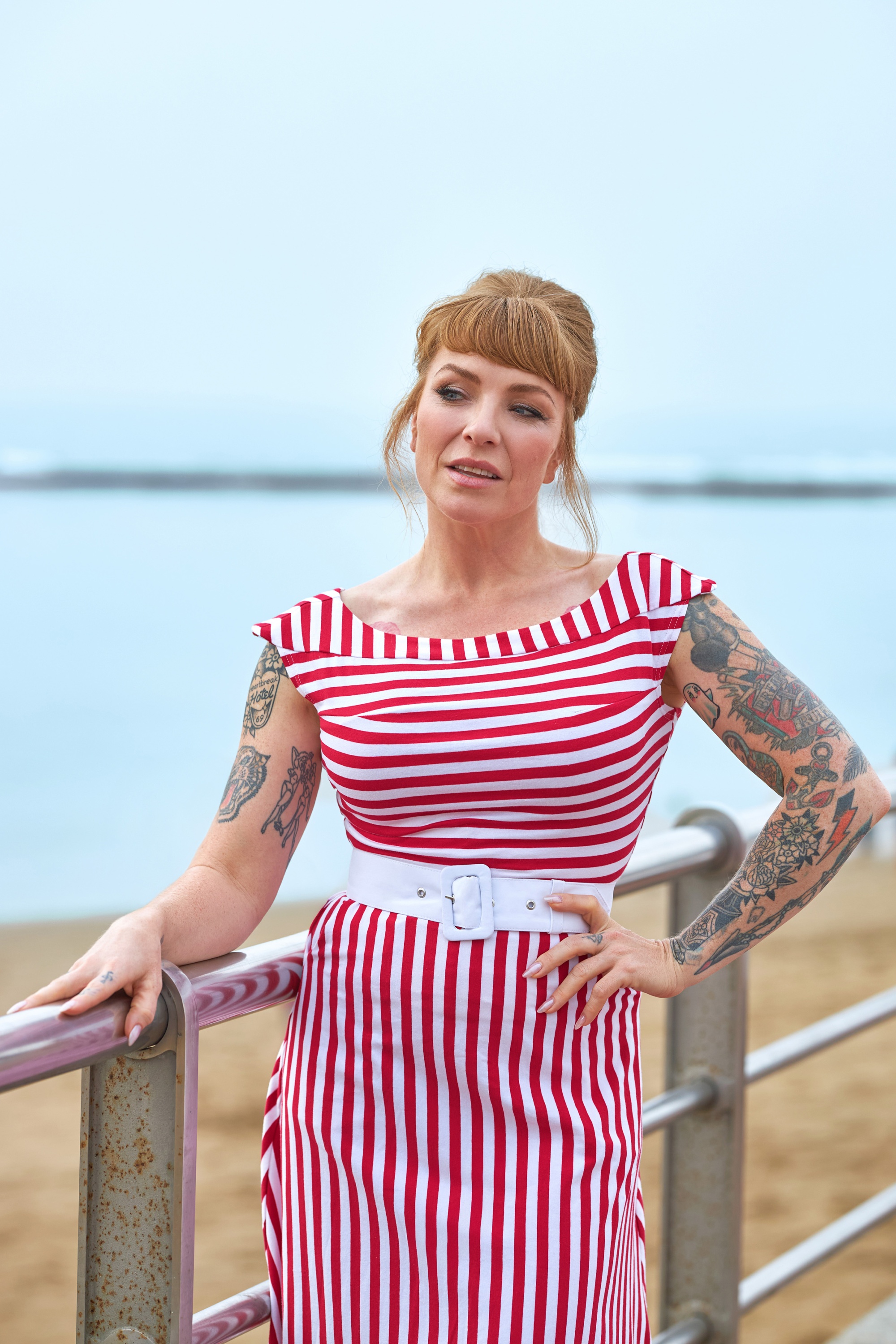 Miss Candyfloss - Juliette-Rose Striped jurk in rood en wit 3