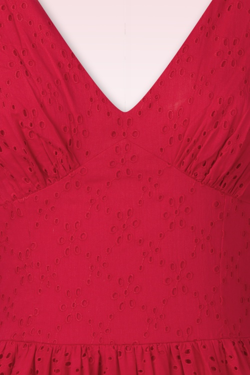 Timeless - Lysandra broderie anglaise midi jurk in lippenstift rood 5