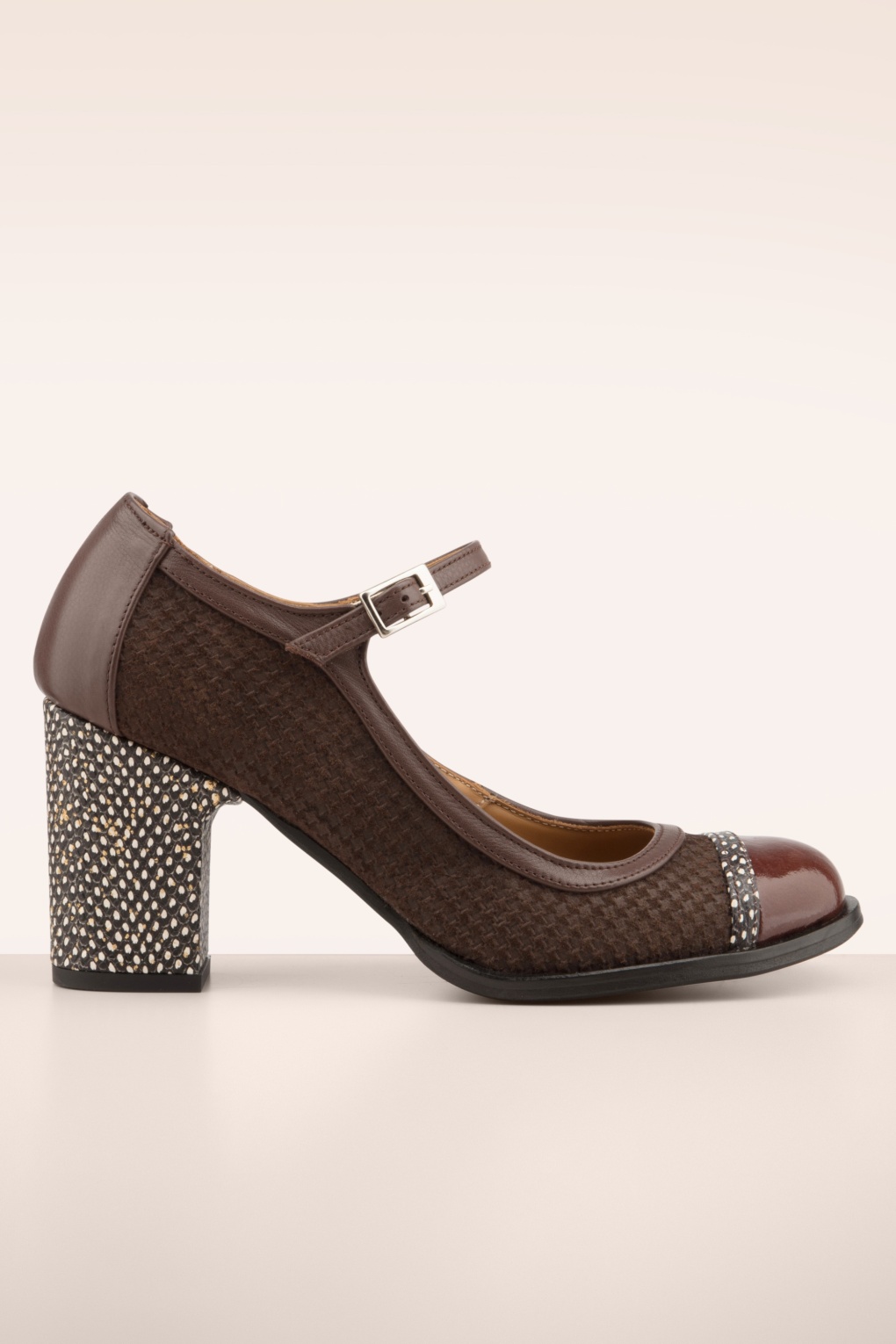 Nemonic - Juliet Mary Janepumps in bruin