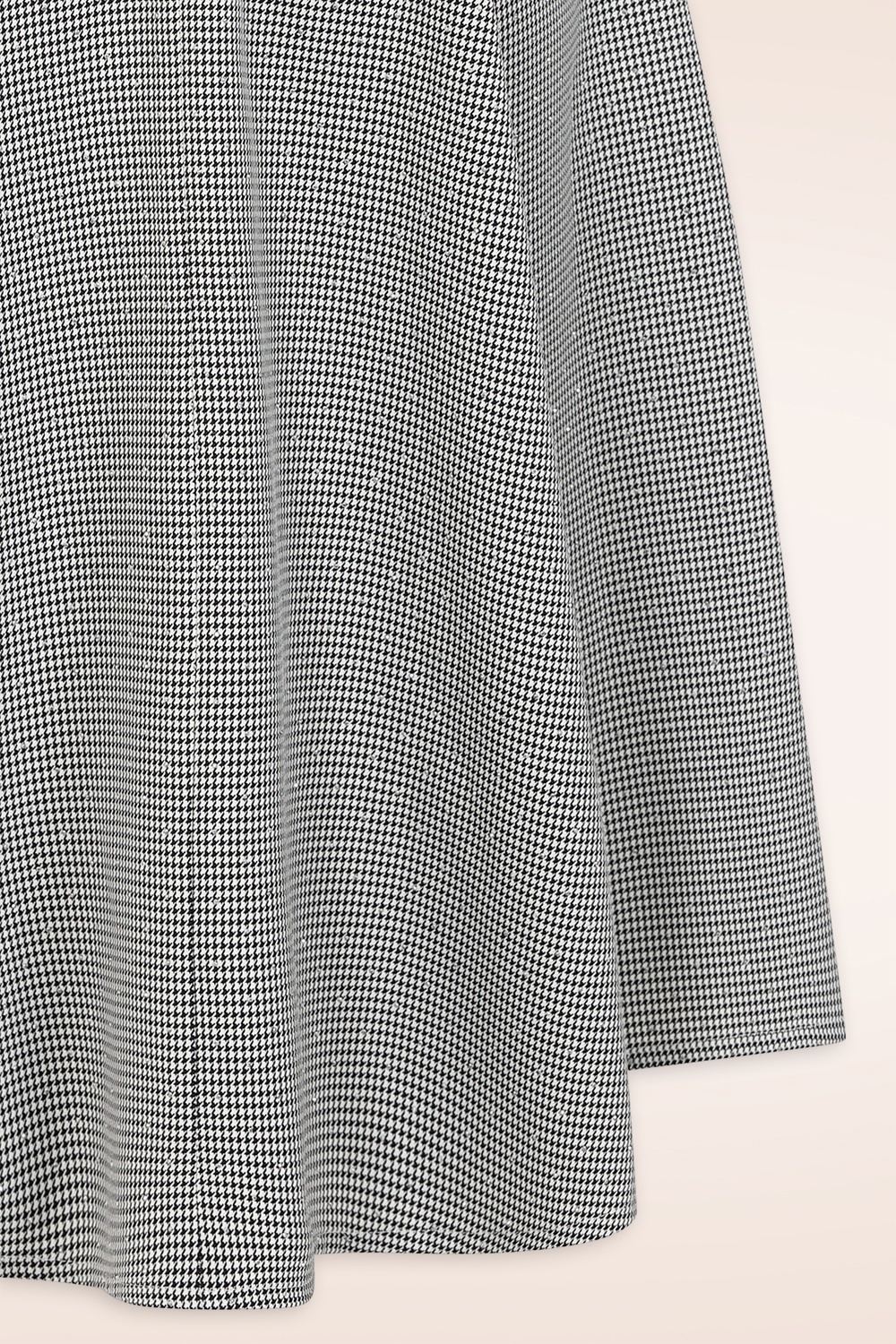 Banned Retro - Norah Houndstooth Swing Dress in Black and White 6