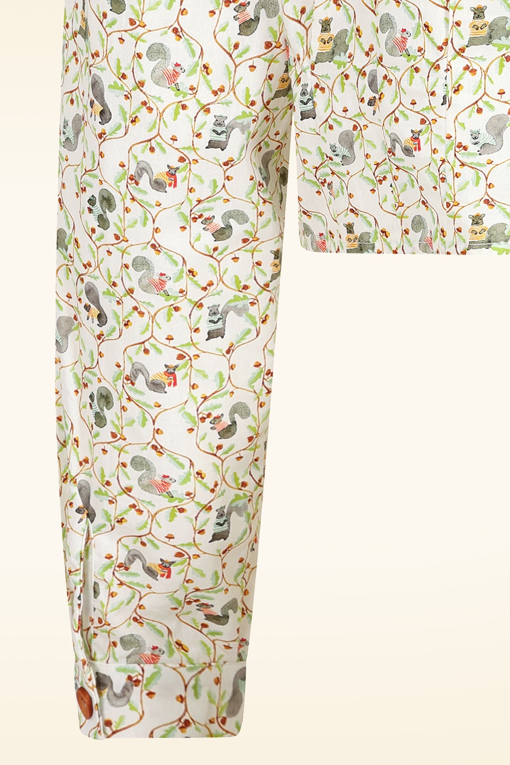 Banned Retro - Eichhörnchen Bluse in Weiß 5