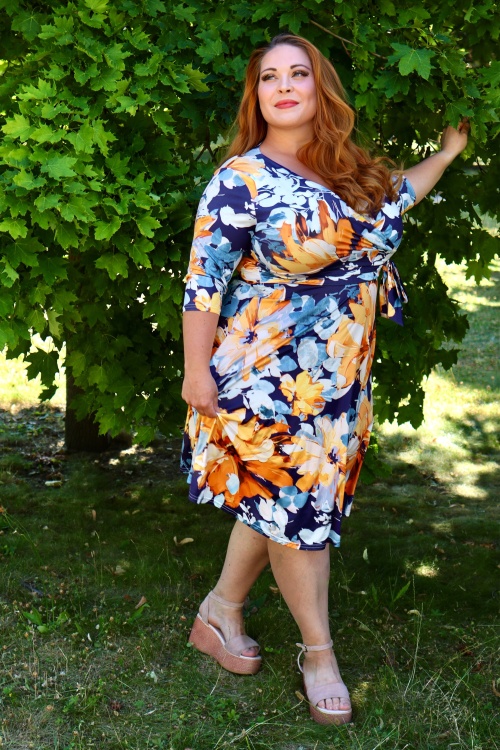 Vintage Chic for Topvintage - Topvintage exclusive ~ Aria Floral swing jurk in oranje en blauw 6