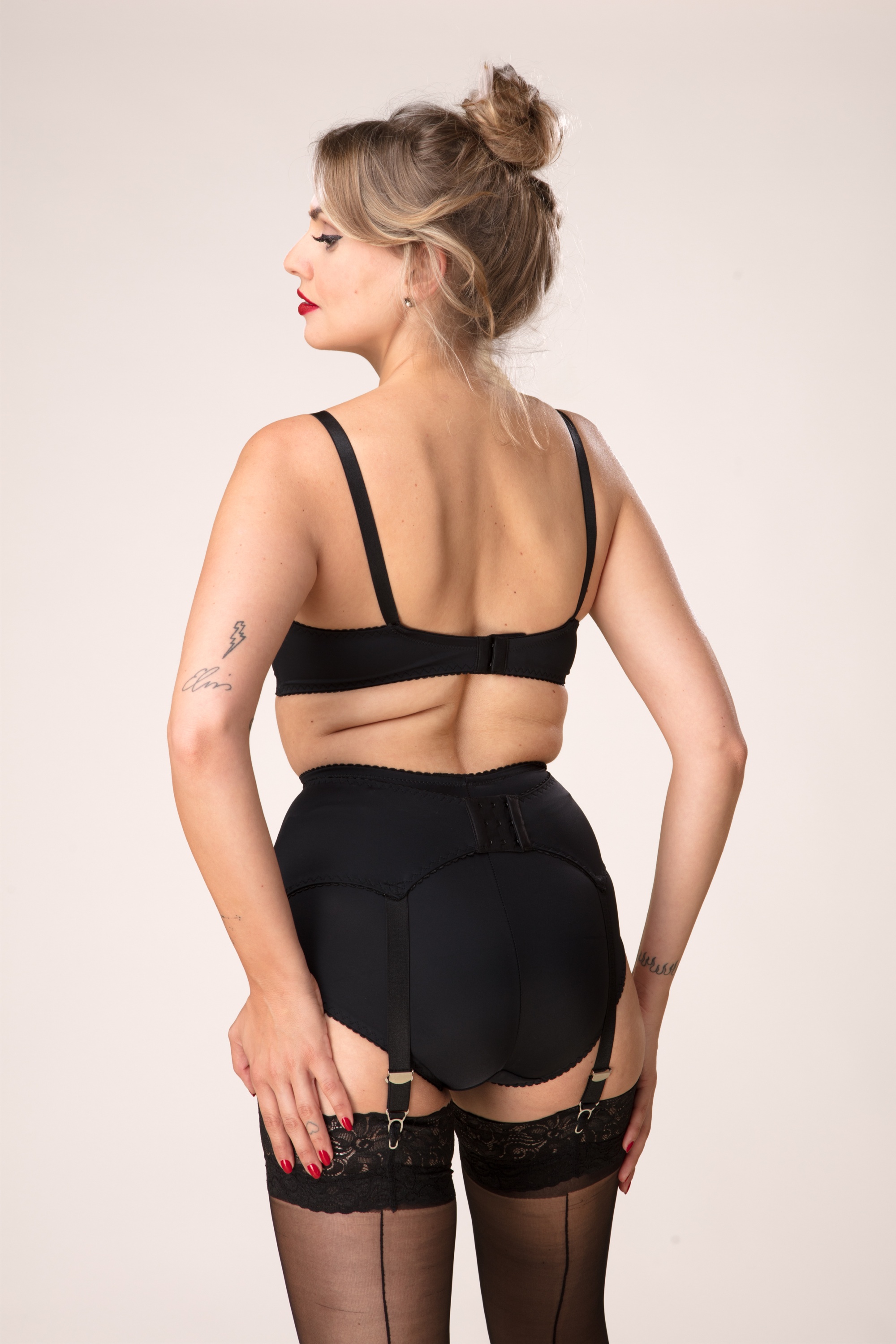 What Katie Did - Liz jarretelgordel in zwart 2