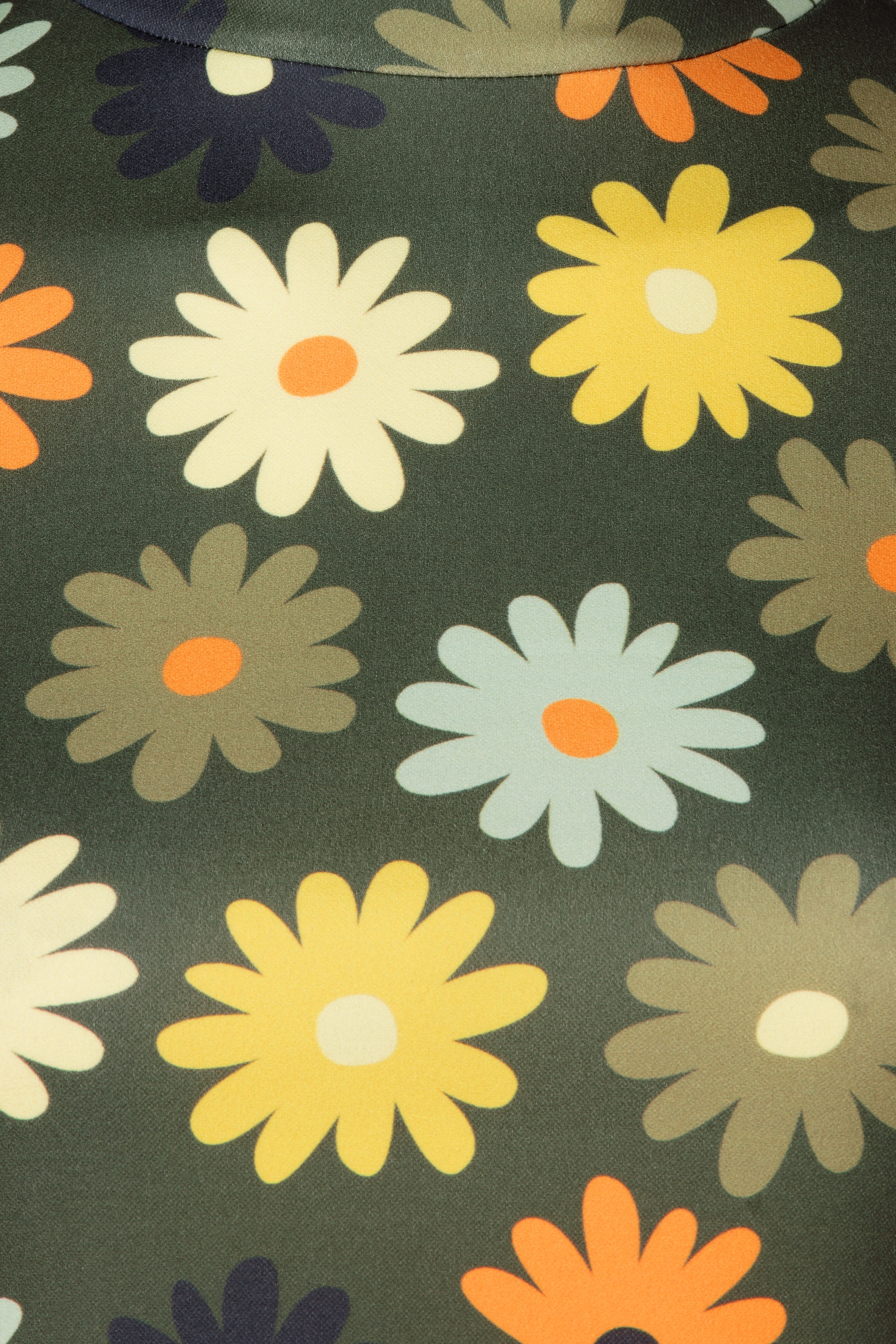 Vintage Chic for Topvintage - Izzy Flower Dress in Green 3