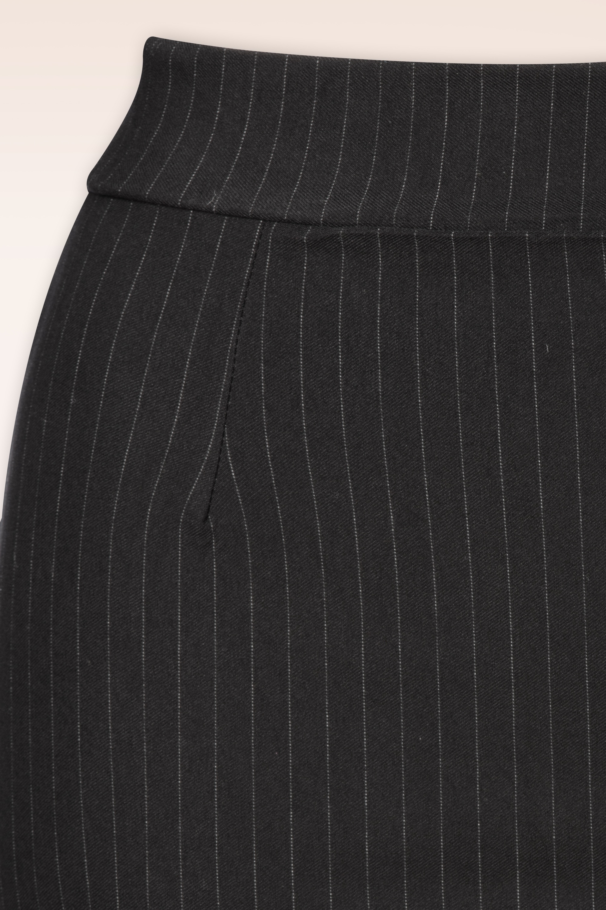 Vintage Chic for Topvintage - Loreen bengaline krijtstreep pencil rok in zwart en wit 3