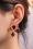 Day&Eve by Go Dutch Label - Flower Stud Ohrringe in Gold und Dunkelrot