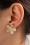 Day&Eve by Go Dutch Label - Glänzende Flower Stud Ohrringe in Gold