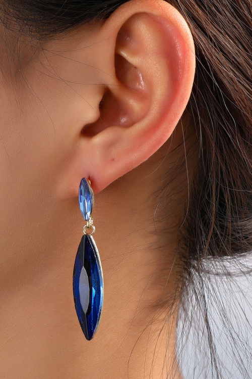 Day&Eve by Go Dutch Label - Schwebende Stone Ohrringe in Gold und Blau.