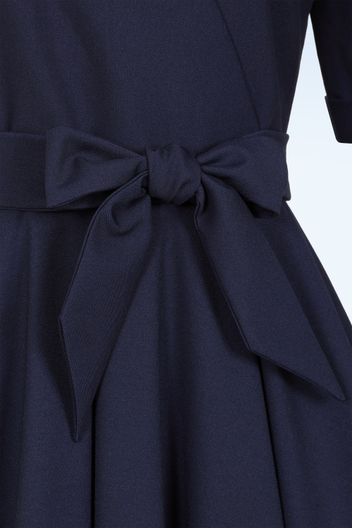 Glamour Bunny Business Babe - Glenda swing jurk in navy 3