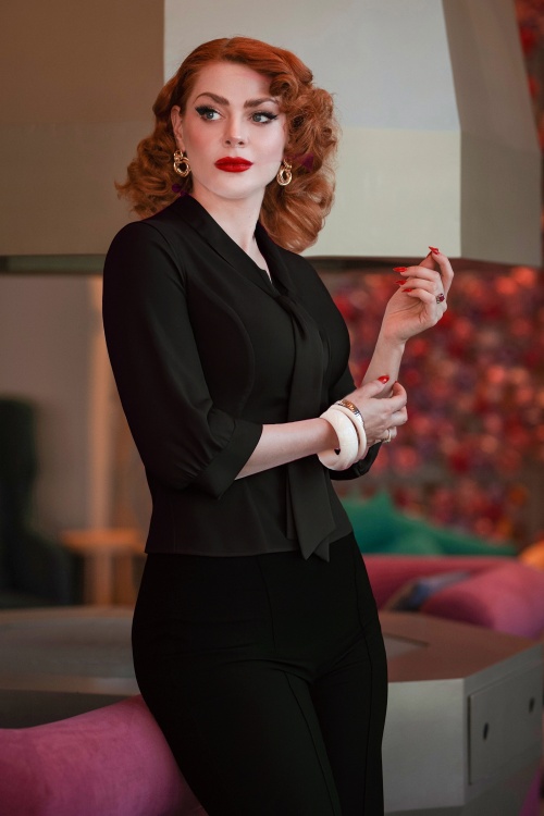 Glamour Bunny Business Babe - Chemisier Sophia Lee en noir