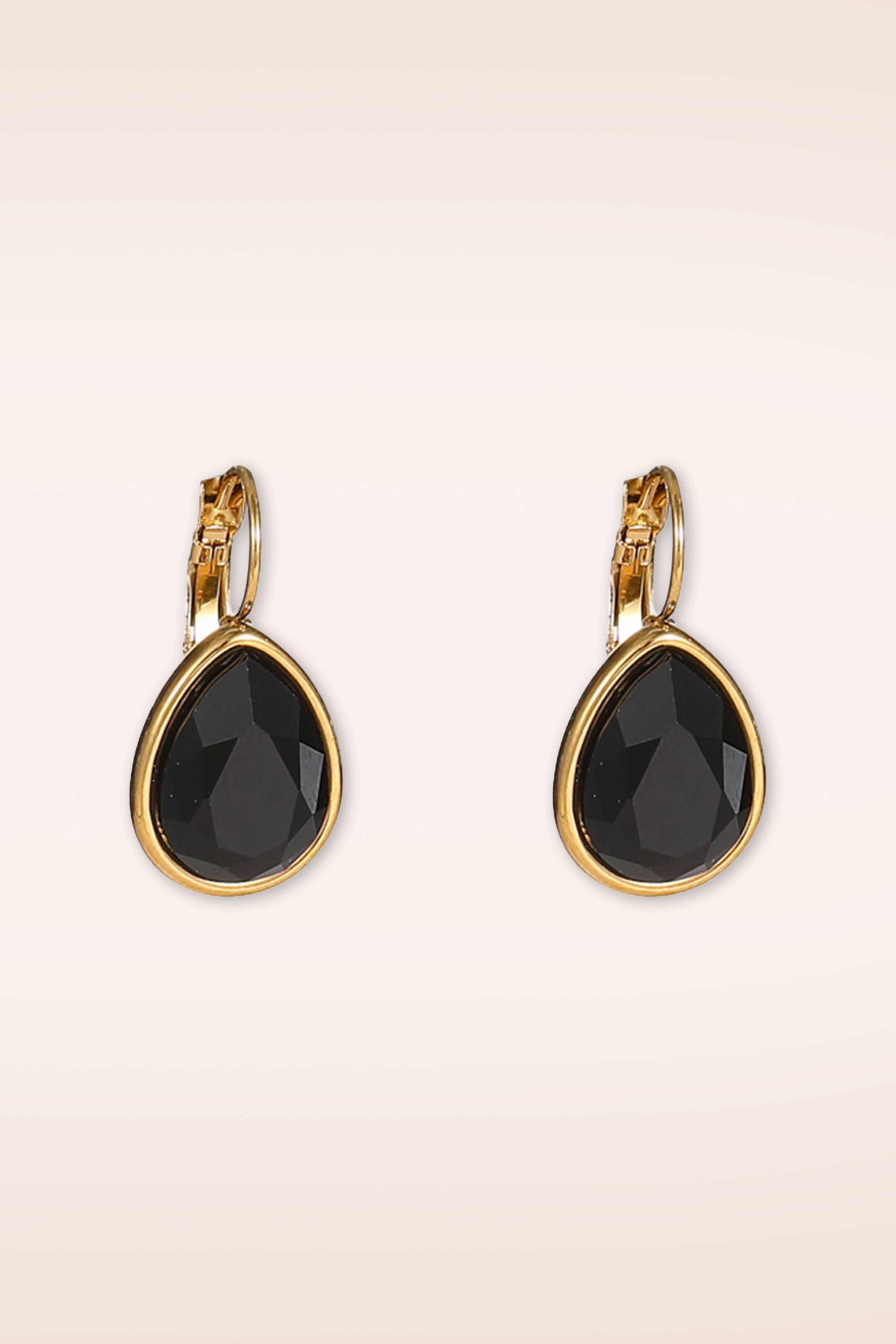 Day&Eve by Go Dutch Label - Dina Drop oorbellen in zwart 2