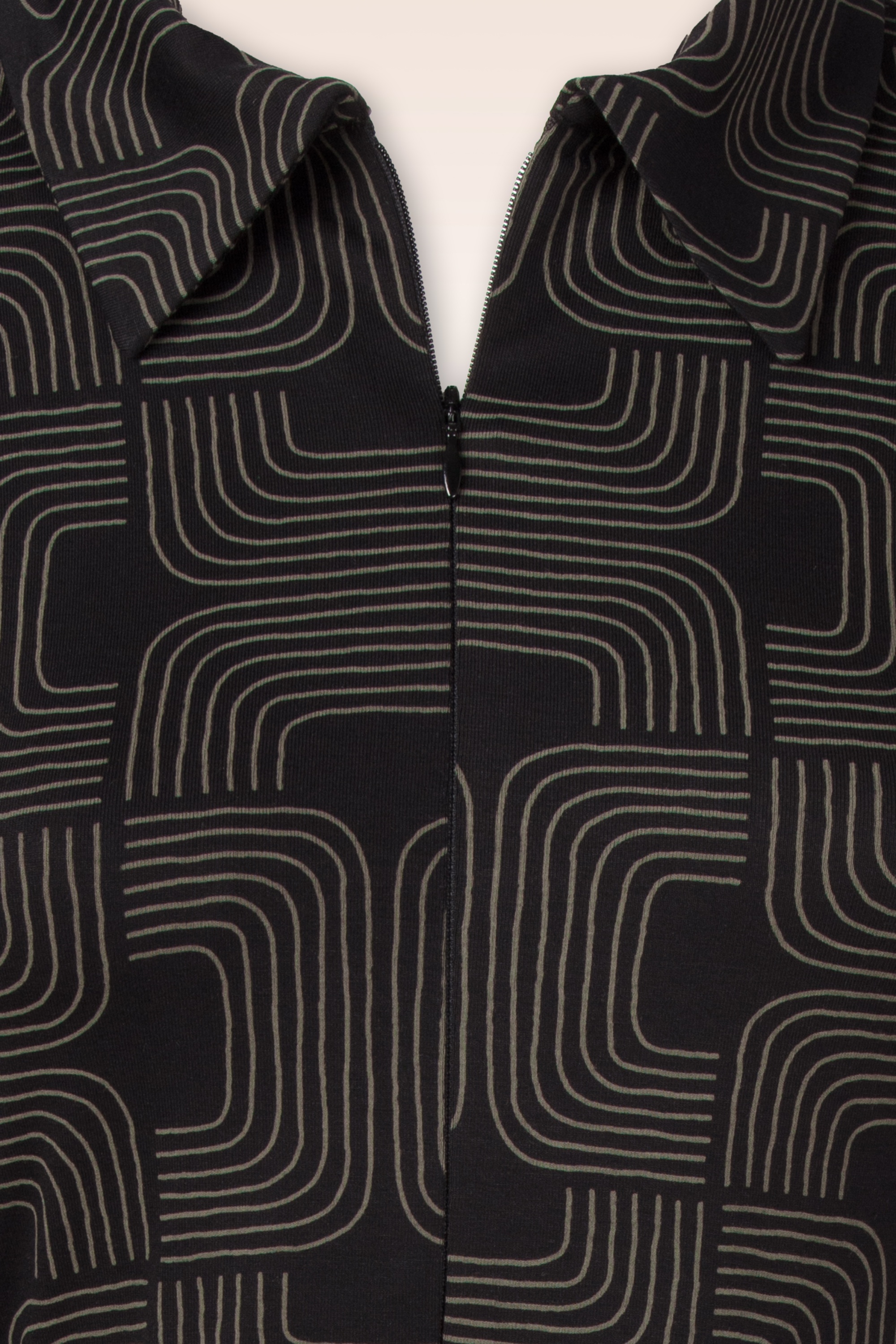 Mademoiselle YéYé - The Zipster Soul jurk in zwart 3