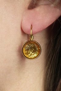 Urban Hippies - Vergulde dot oorbellen is caramel glitter