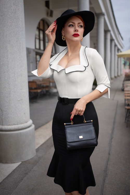 Glamour Bunny - Emiliya Fishtail jurk in zwart en wit 4