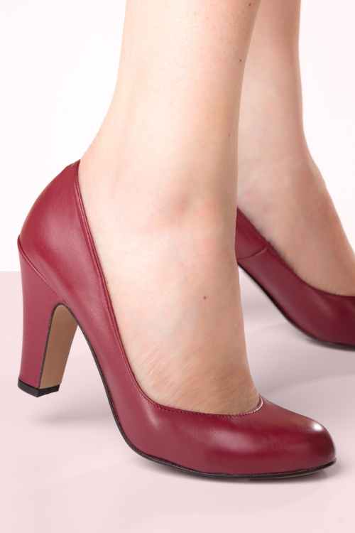 Topvintage Boutique Collection - Topvintage exclusive ~ Jeane Classy pumps in dieprood