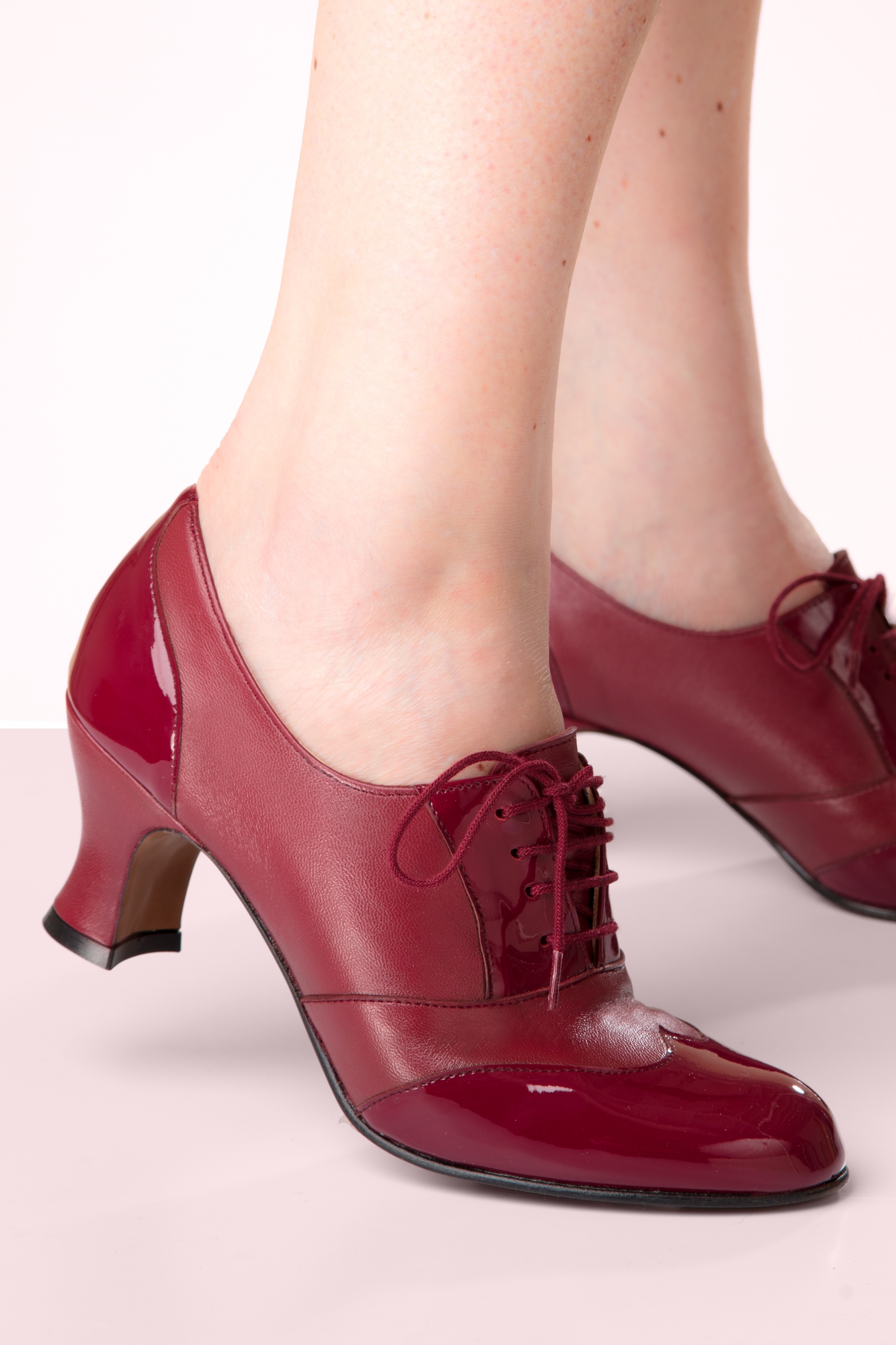 Topvintage Boutique Collection - Topvintage exclusive ~ Back In The Day lederen shoe booties in rood