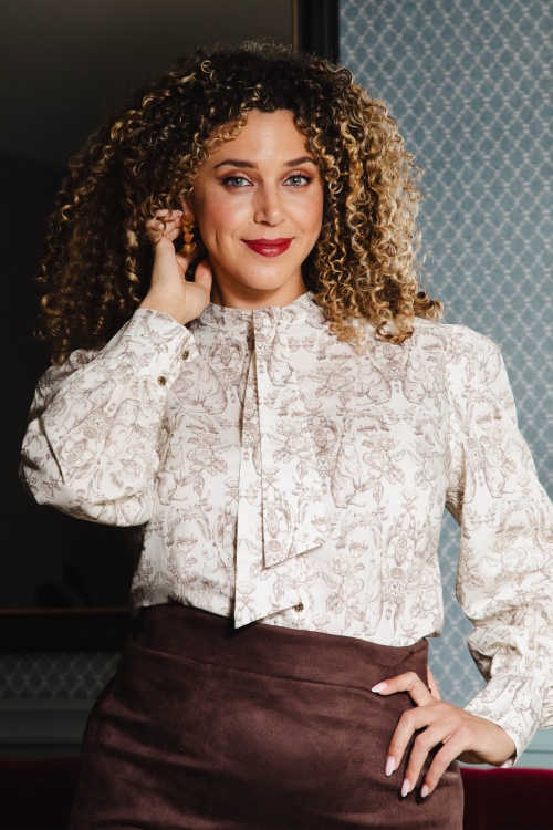 Banned Retro - Bunny blouse in gebroken wit