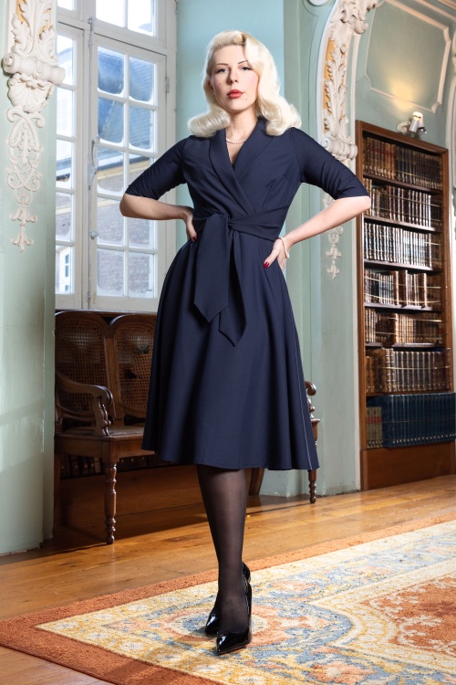 Vintage Diva - The Emma swing jurk in navyblauw