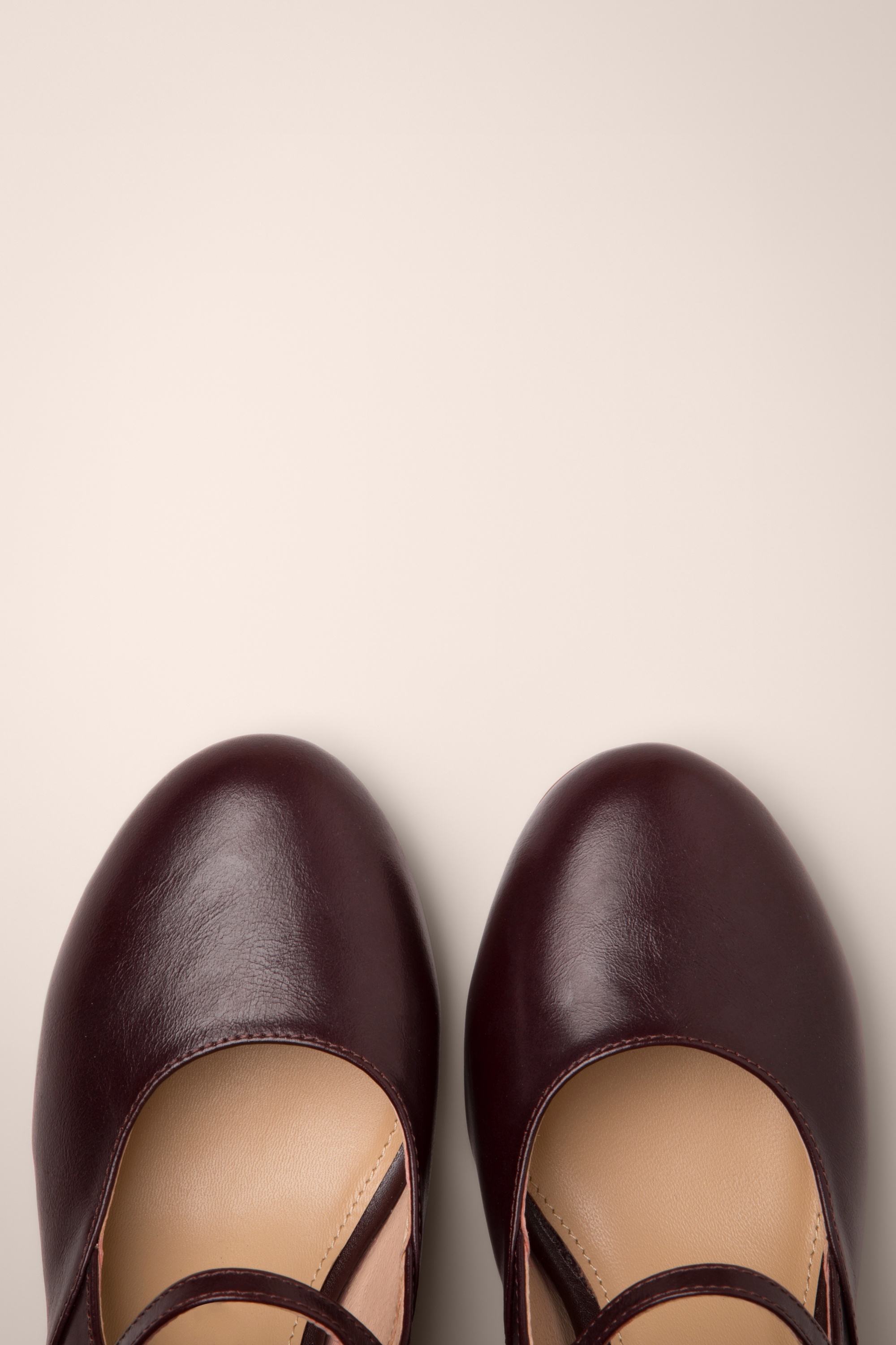 Lola Ramona ♥ Topvintage - Ava Deep Desire pumps in oxblood rood 3