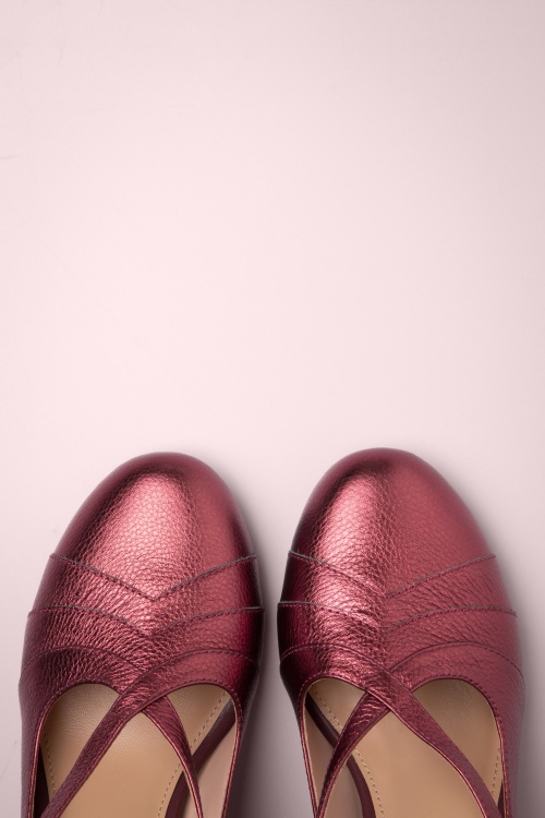 Lola Ramona ♥ Topvintage - Ava Radiance pumps in metallic oxblood rood 3