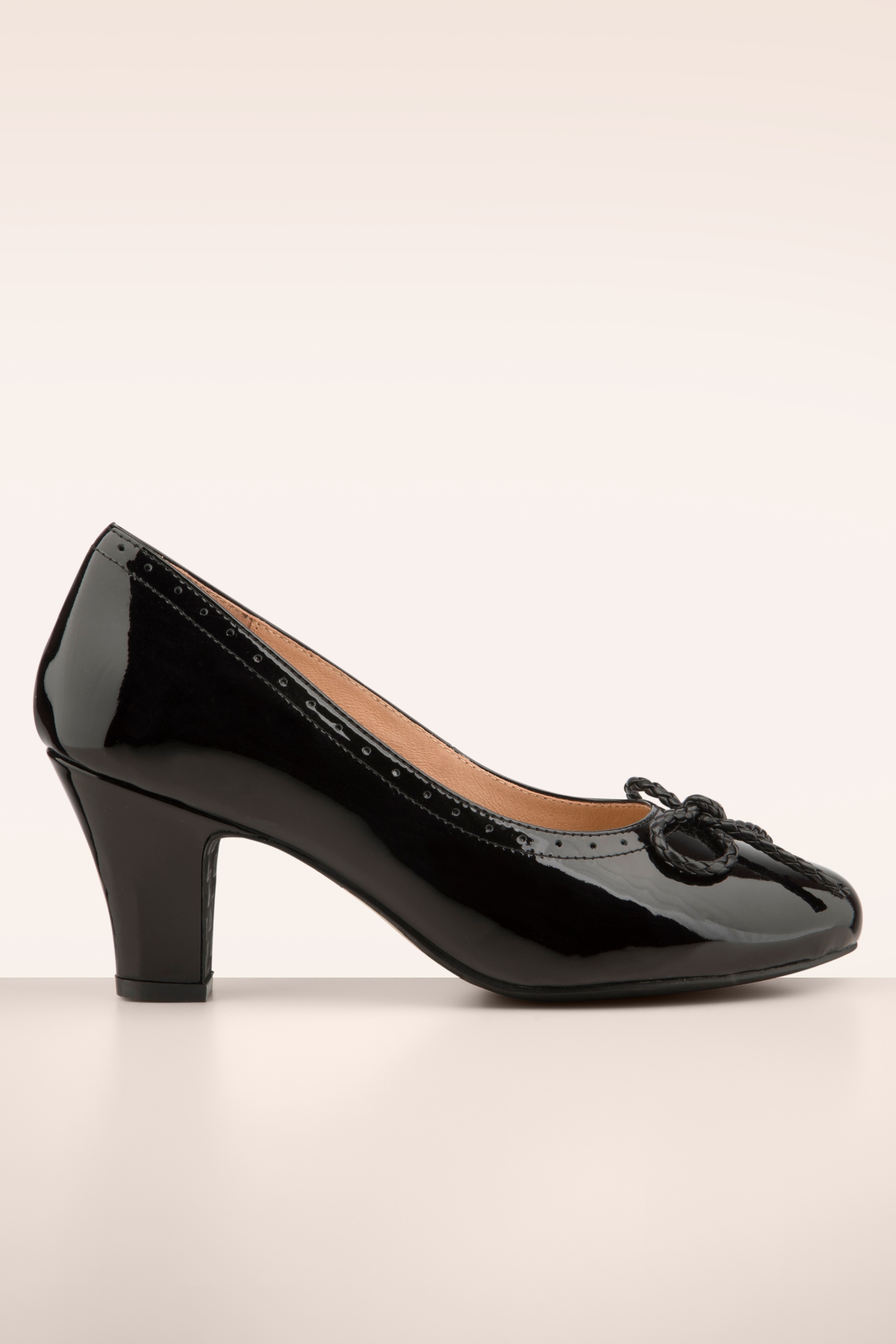 Lola Ramona ♥ Topvintage - Ava Bow for Elegance pumps in zwart 2