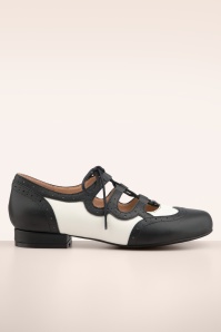 Lola Ramona ♥ Topvintage - Penny Timeless Steps platte schoentjes in zwart en wit 2