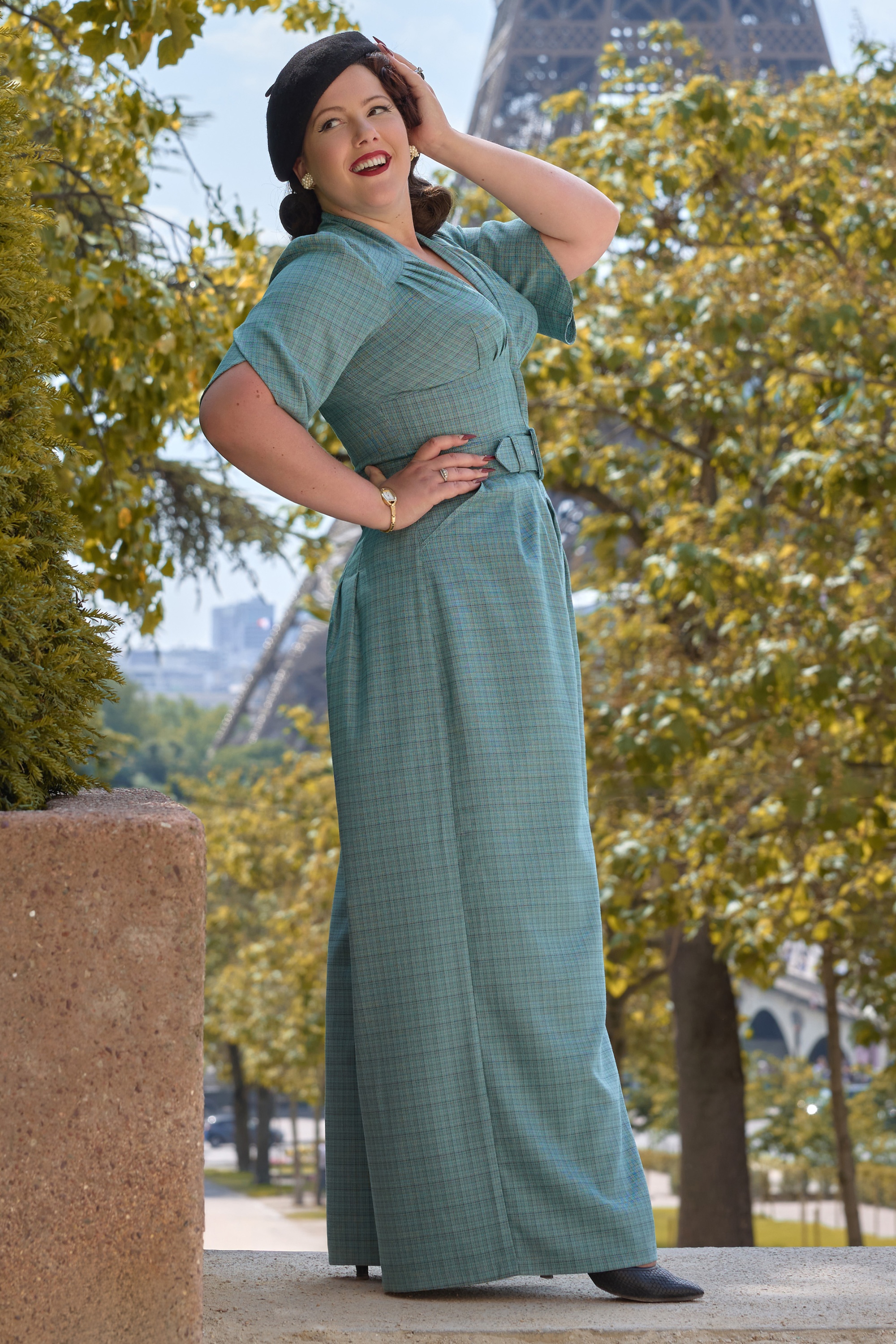 Miss Candyfloss - Jeanne Azure jumpsuit in koi blauw 2