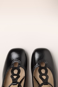 Banned Retro - Mod Muse T-strap pumps in zwart 2