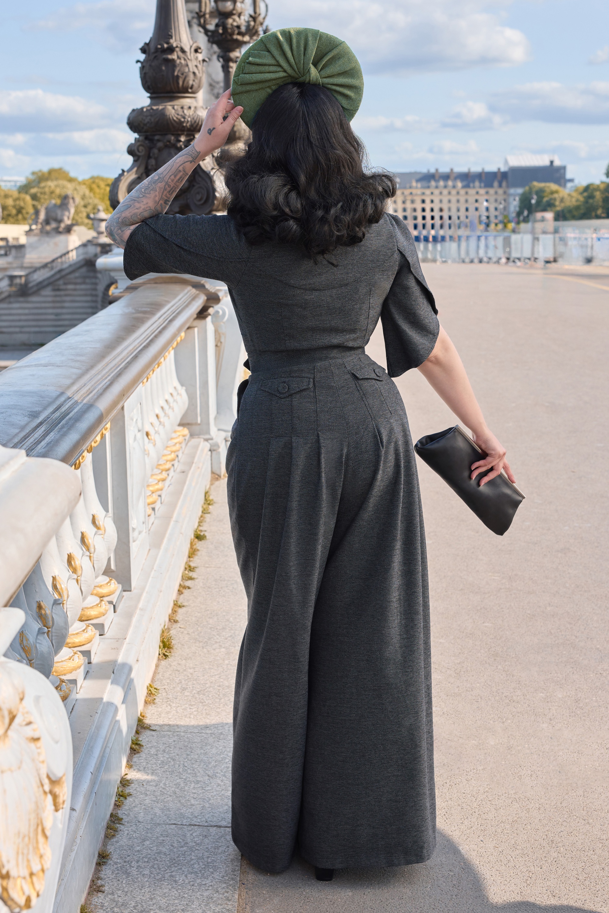 Miss Candyfloss - Lisa Abalone jumpsuit in zwart en zilver 2