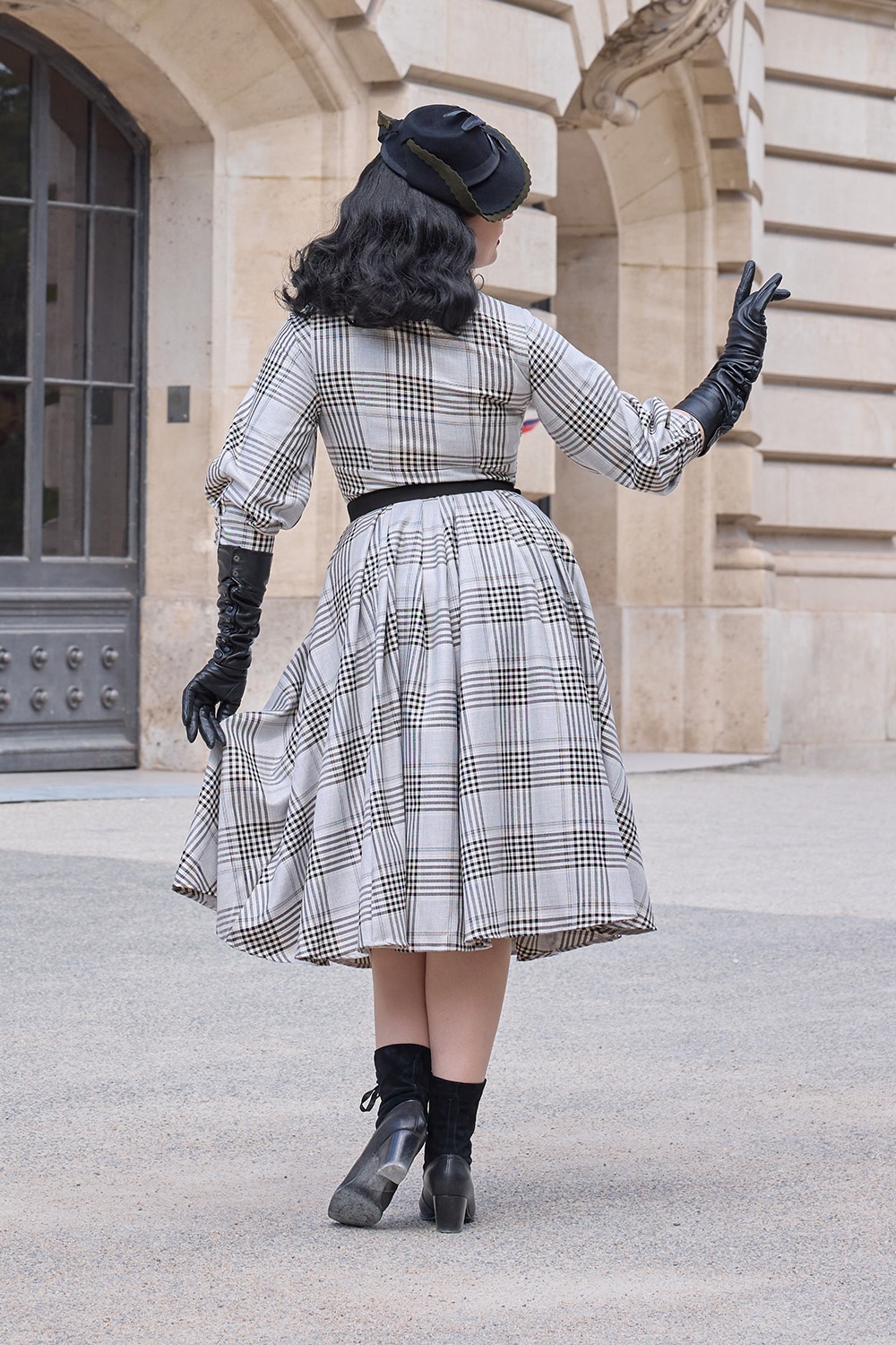 Miss Candyfloss - Lylou Silver Tartan swing jurk in grijs 3