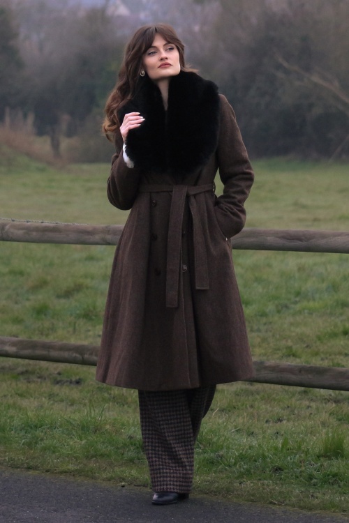 Topvintage Boutique Collection - Topvintage exclusive ~ Grace A-lijn check jas in donkerbruin