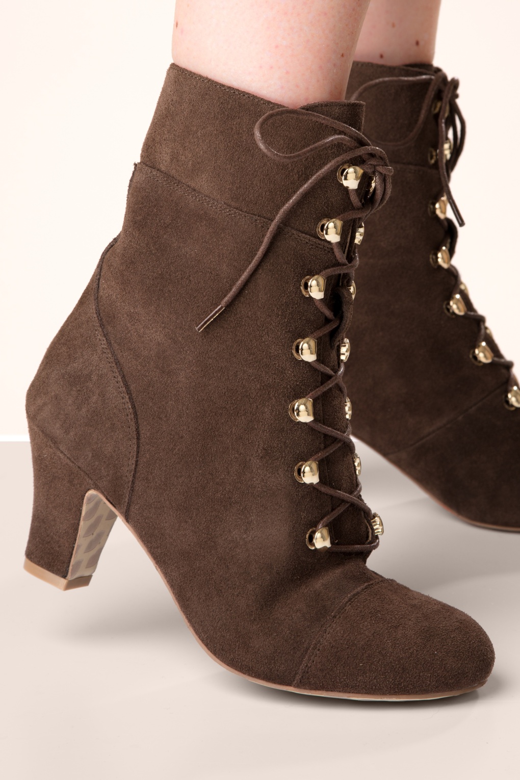 Lola Ramona ♥ Topvintage - Ava On My Way suède veterlaarsjes in donkerbruin