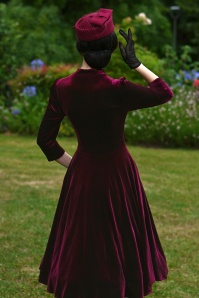 Hearts & Roses - Vera fluwelen swing jurk in bordeauxrood  6